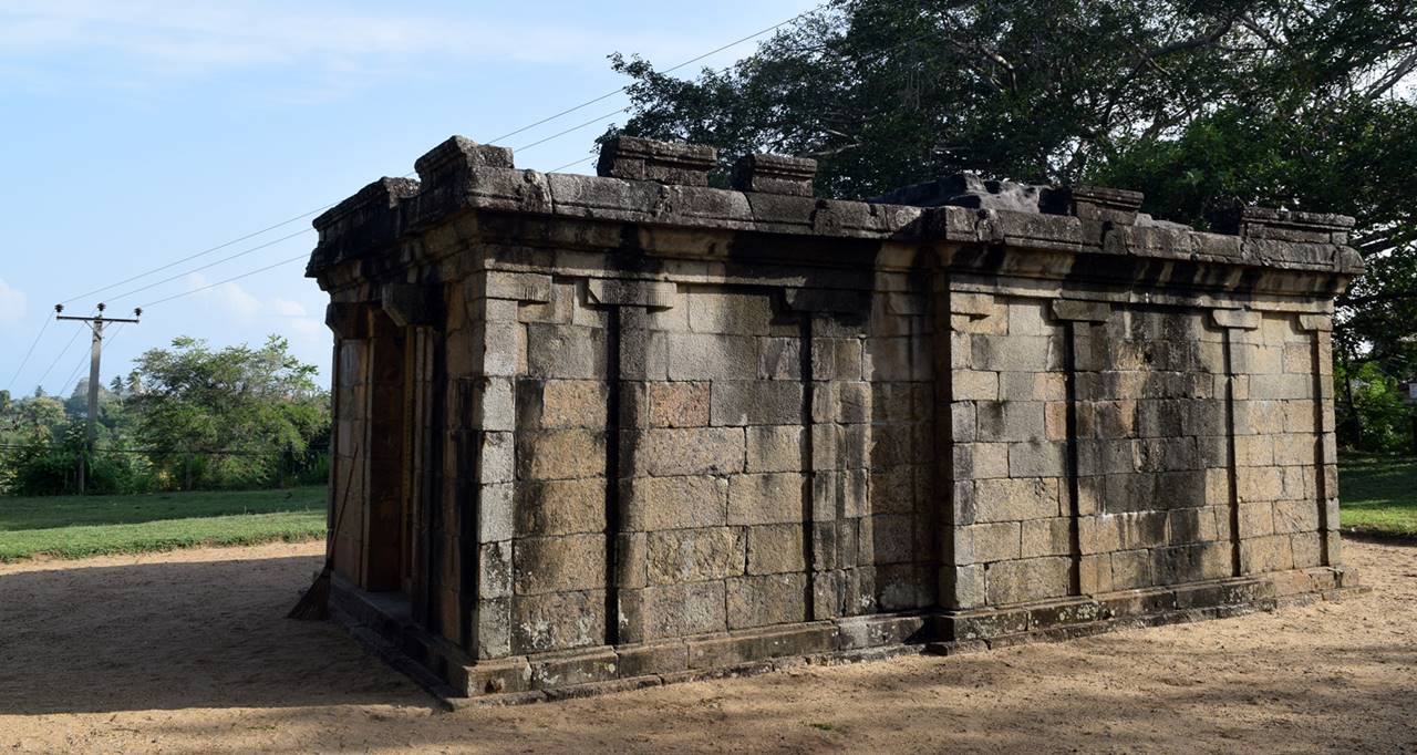 Devinuwara Gal Ge